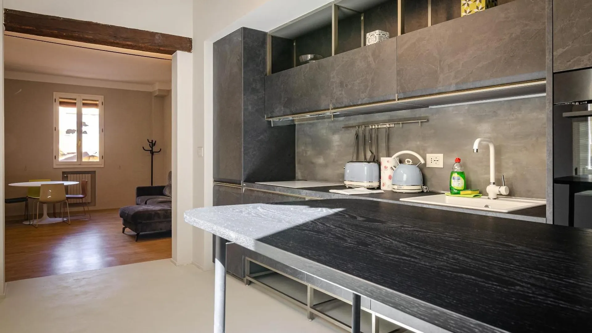 Luxury 2Bed Apartment In Top Location Bologna Italy
